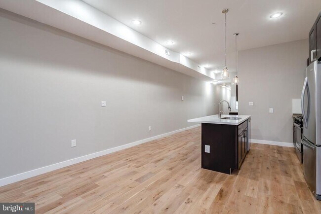 1636 Ridge Ave in Philadelphia, PA - Building Photo - Building Photo