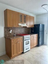 48 SW 11th St in Dania Beach, FL - Building Photo - Building Photo