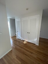 98 Sycamore Ln in Manchester, CT - Building Photo - Building Photo