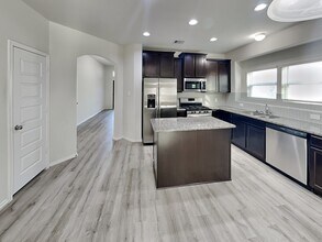 13619 Sloth Bear Ct in Crosby, TX - Building Photo - Building Photo