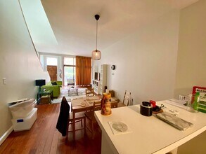 906 Stubblefield Ln in Baltimore, MD - Building Photo - Building Photo