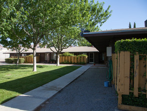 M & K Apartments in Boulder City, NV - Building Photo - Building Photo