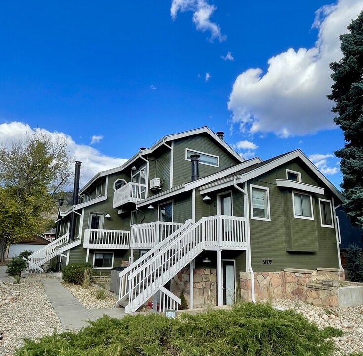 3075 Broadway St in Boulder, CO - Foto de edificio