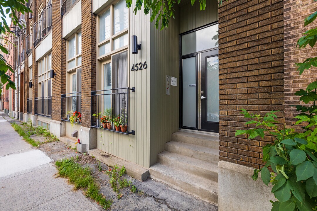 4526 De La Roche Rue in Montréal, QC - Building Photo