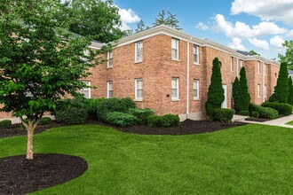 Brooklane Apartments in Ithaca, NY - Foto de edificio - Building Photo