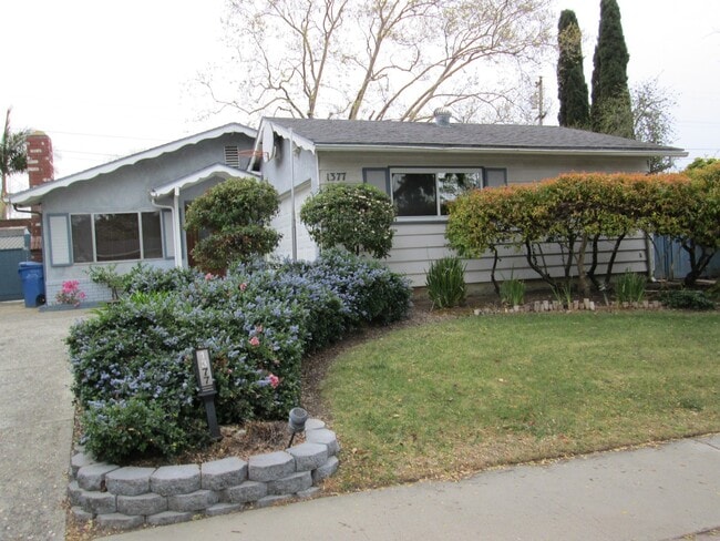 property at 1377 Woodside Dr