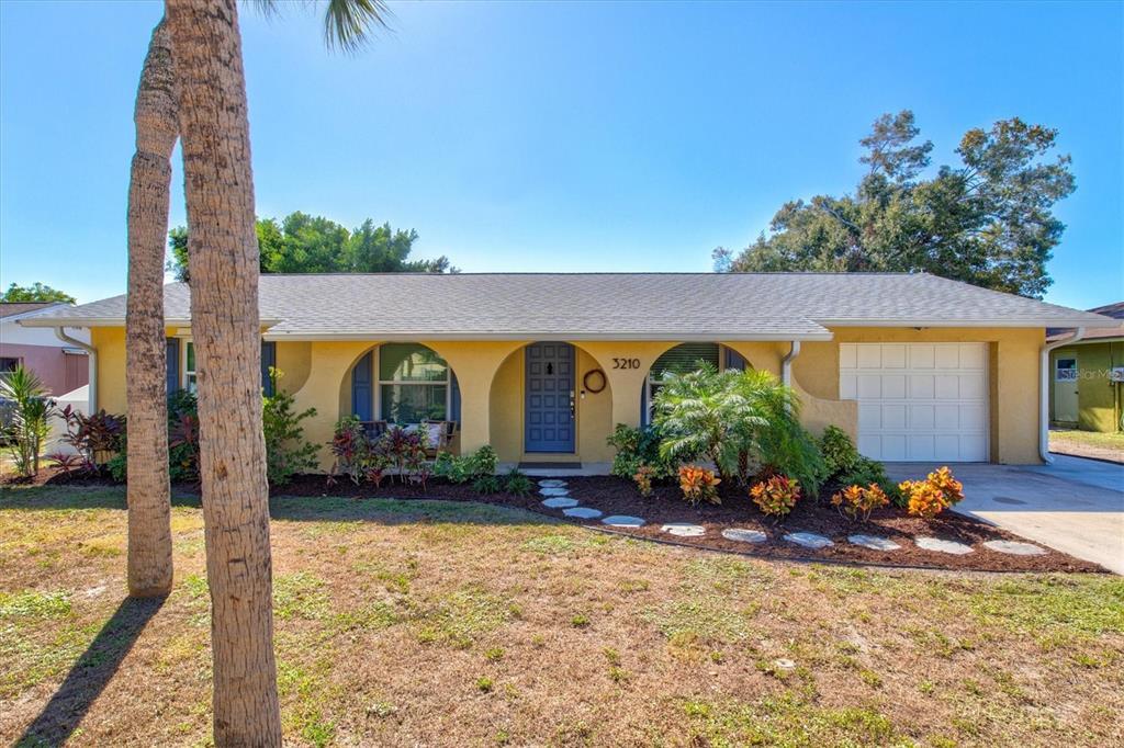 3210 Wood St in Sarasota, FL - Building Photo