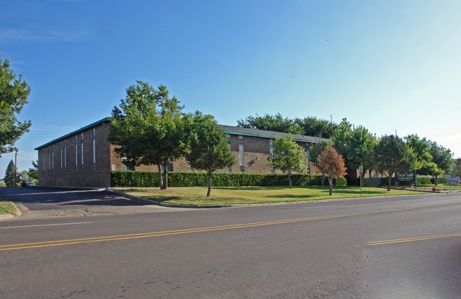 Courtyard Apartments