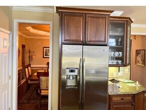 9908 E Hill Dr in Lorton, VA - Foto de edificio - Building Photo