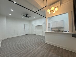 133 S 4th St in Quincy, IL - Foto de edificio - Building Photo