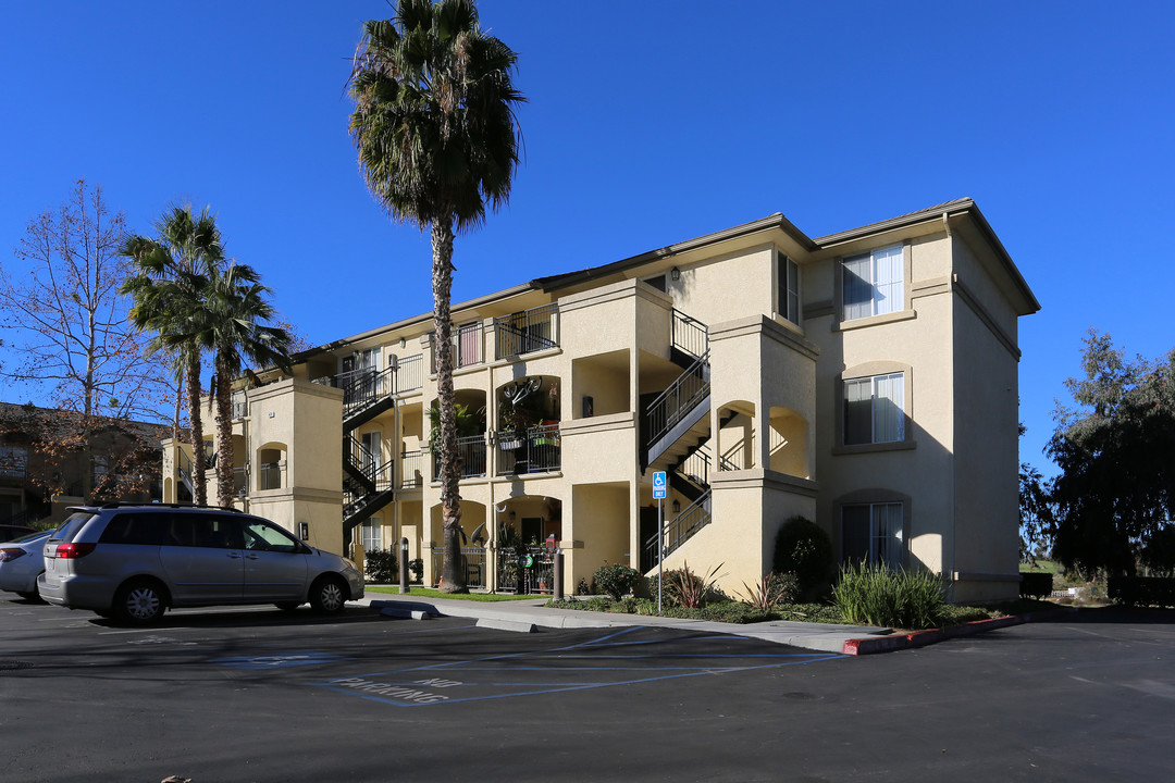 Sunny Creek Apartments in Carlsbad, CA - Building Photo