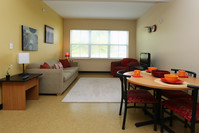 College Suites at Cortland photo'