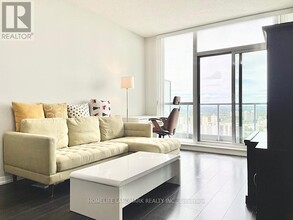 66-2966 Forest Manor Rd in Toronto, ON - Building Photo - Building Photo