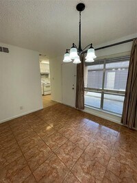 2305 Broadlawn Dr photo'