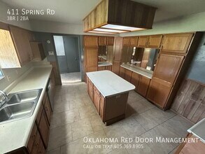411 Spring Rd in Spencer, OK - Building Photo - Building Photo