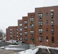 The Americana in Freeport, NY - Foto de edificio - Building Photo