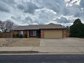 4945 E Fox St in Mesa, AZ - Building Photo