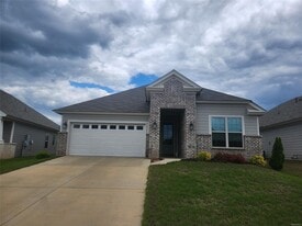 1007 Old Quarters Rd in Prattville, AL - Building Photo