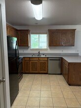 1415 Owens St in San Marcos, TX - Foto de edificio - Building Photo