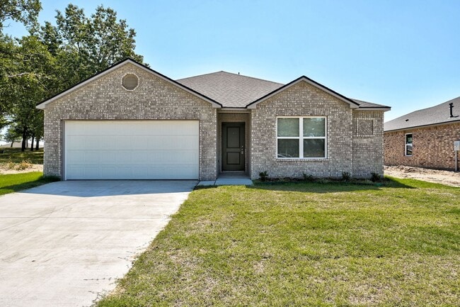 504 Old Hickory Ln in Perkins, OK - Building Photo - Building Photo