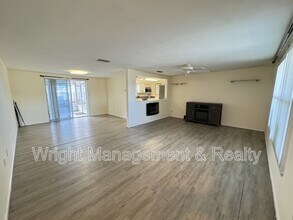 10921 Norwood Ave in Port Richey, FL - Building Photo - Building Photo