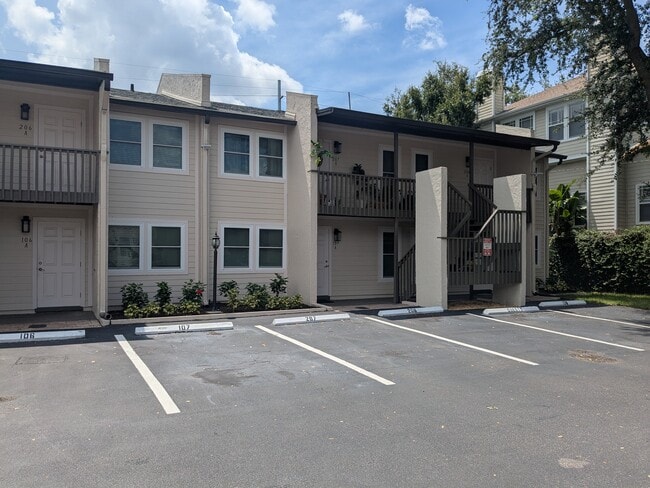 527 S Lincoln Ave, Unit 527 S.Lincoln Ave in Tampa, FL - Foto de edificio - Building Photo