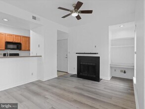 3922 Penderview Dr in Fairfax, VA - Building Photo - Building Photo