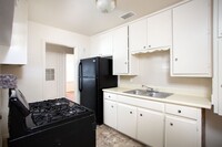 2405 Orange St in Amarillo, TX - Building Photo - Building Photo