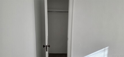 56 Millspaugh Ln in Bardonia, NY - Building Photo - Building Photo