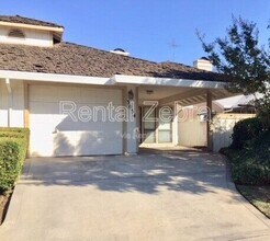 3054 W Queens Cir in Merced, CA - Building Photo - Building Photo