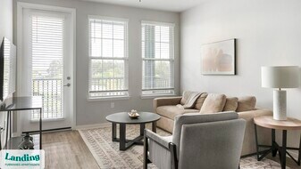 4902 Cosmos Cir in Wimauma, FL - Building Photo