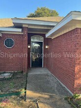 848 Eagles Nest Dr in Hewitt, TX - Building Photo - Building Photo