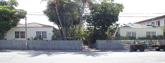 8335-8401 Crespy Blvd in Miami Beach, FL - Building Photo - Building Photo