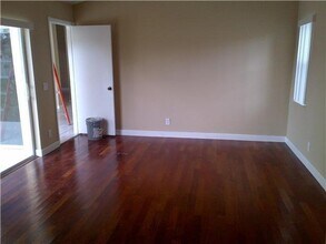 1051 Briar Ridge Rd in Weston, FL - Building Photo - Building Photo
