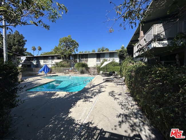 property at 3330 S Sepulveda Blvd