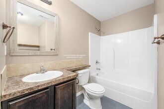 1258 N Curtis Ct in Wichita, KS - Building Photo - Building Photo
