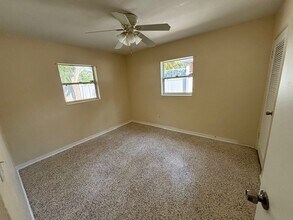 5030 Aragon Way S in St. Petersburg, FL - Building Photo - Building Photo