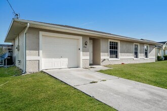 2916 12th St SW in Lehigh Acres, FL - Building Photo - Building Photo