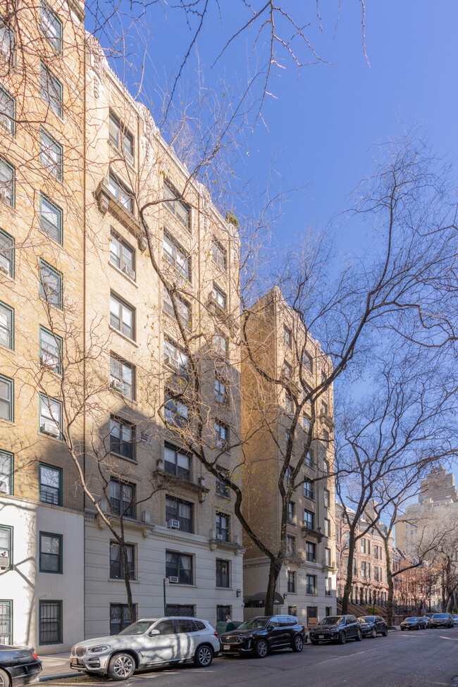 55 W 95th St in New York, NY - Building Photo - Building Photo