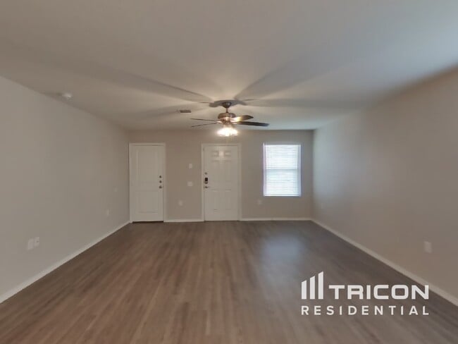 11643 Tiger Woods in San Antonio, TX - Foto de edificio - Building Photo