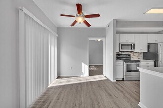 Woodcreek Farms in Elgin, SC - Foto de edificio - Building Photo