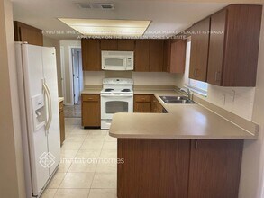 1685 Fortune Dr in Clearwater, FL - Building Photo - Building Photo