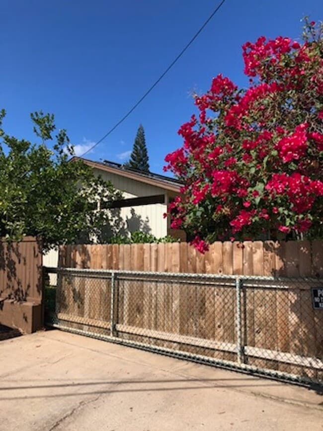 property at 28 Nohokai St