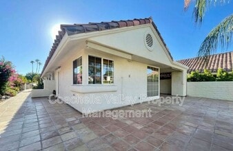 43851 Vía Granada in Palm Desert, CA - Building Photo - Building Photo
