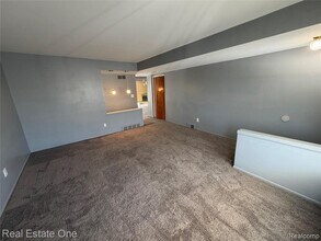 34639 Richard O Dr in Sterling Heights, MI - Building Photo - Building Photo