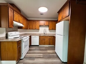 303 Riverside Ave in Chowchilla, CA - Building Photo - Building Photo