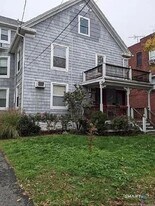 2870 Fairfield Ave in Bridgeport, CT - Building Photo