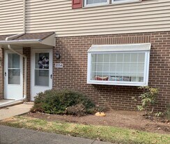 2054 Mary Ellen Ln in State College, PA - Building Photo