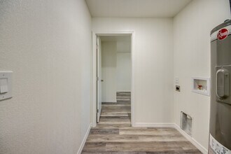 22196 Lockport Ave in Port Charlotte, FL - Foto de edificio - Building Photo