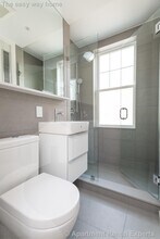 16 Forest St, Unit #41 in Cambridge, MA - Foto de edificio - Building Photo